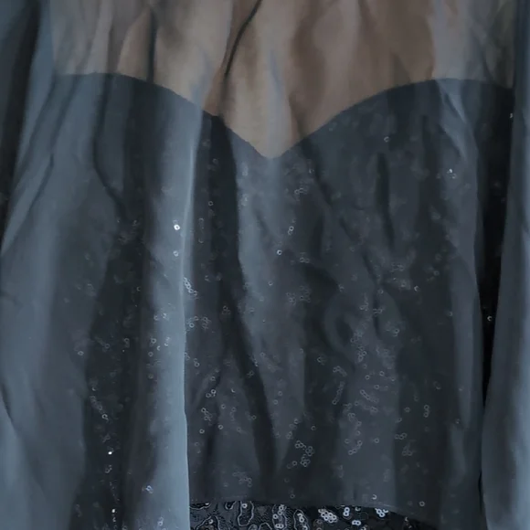 Laura - Picture 10 of 10